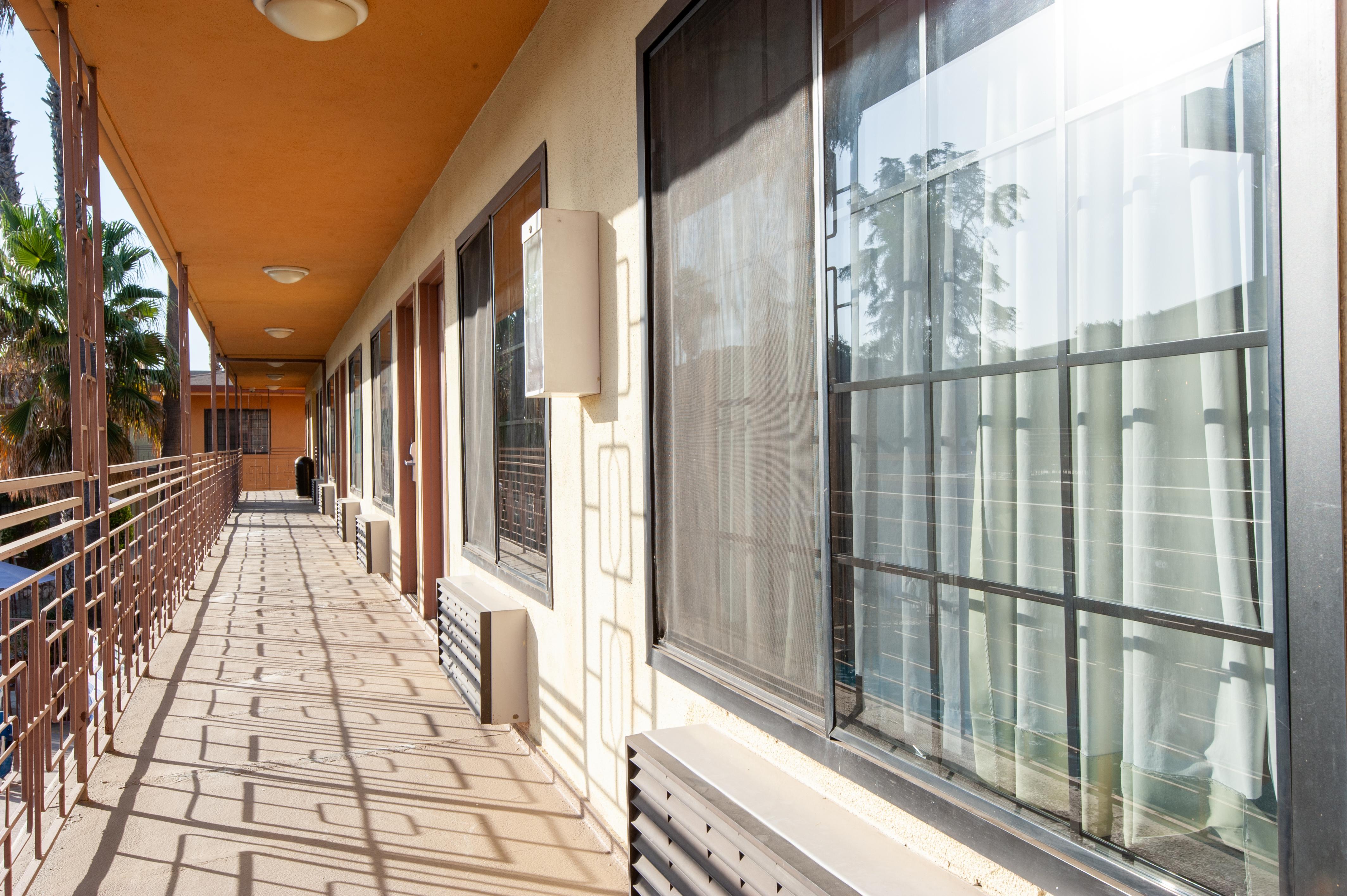 Studio City Court Yard Hotel Exterior foto